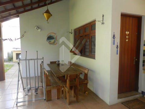 Image 14 - 251382